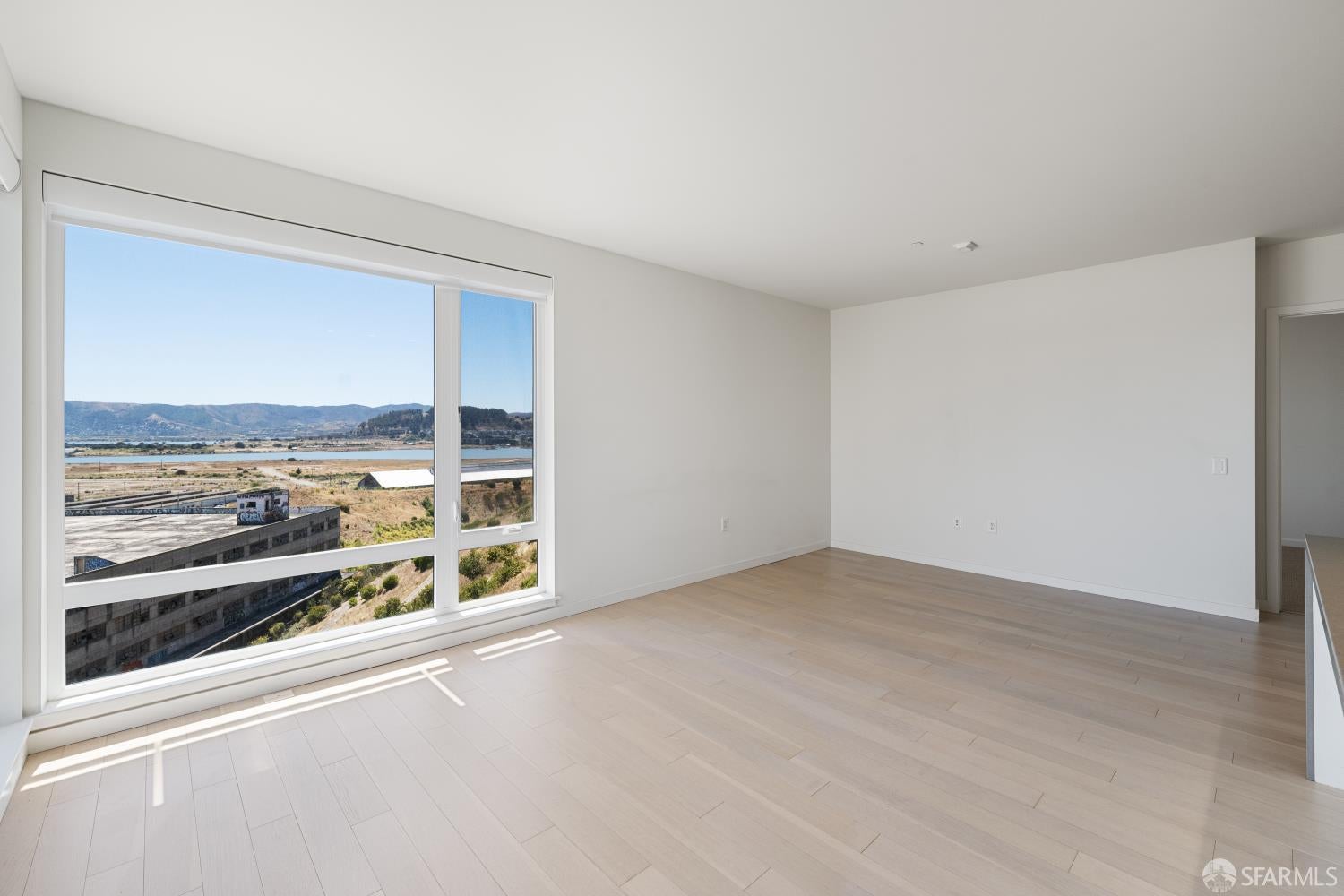 51 Innes Court 401