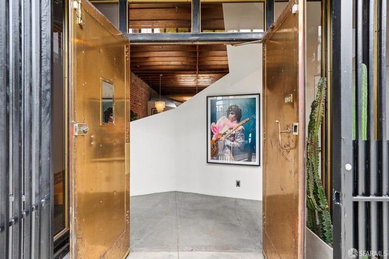 3132 Laguna Street