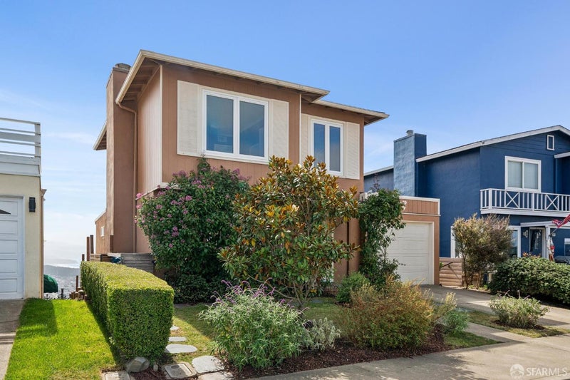 146 Beachview Avenue