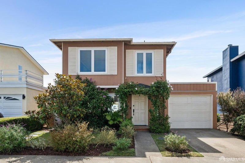 146 Beachview Avenue