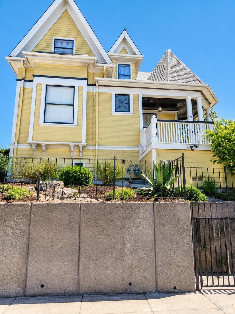 1910 Sonoma Boulevard