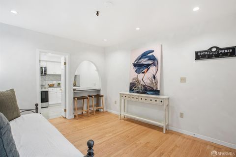Property photo of 2001 Sacramento Street 9, San Francisco, CA 94109