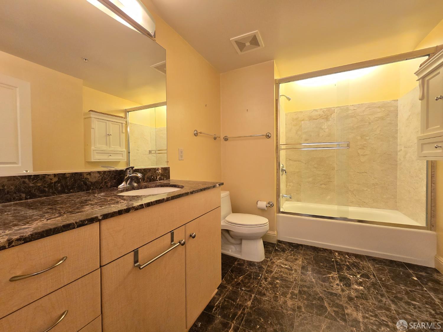 140 South Van Ness Avenue 341