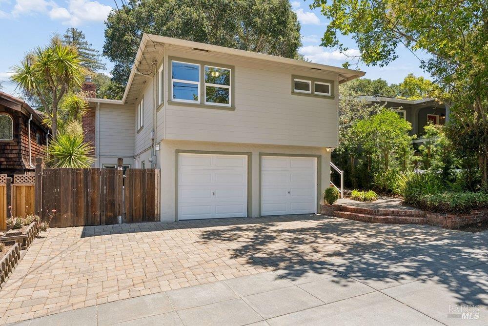 14 Marin Street