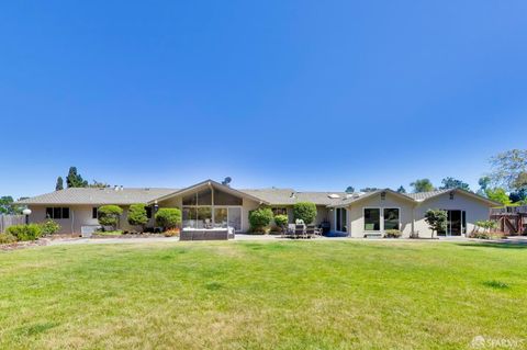 Property photo of 20 Mosswood Road, Hillsborough, CA 94010