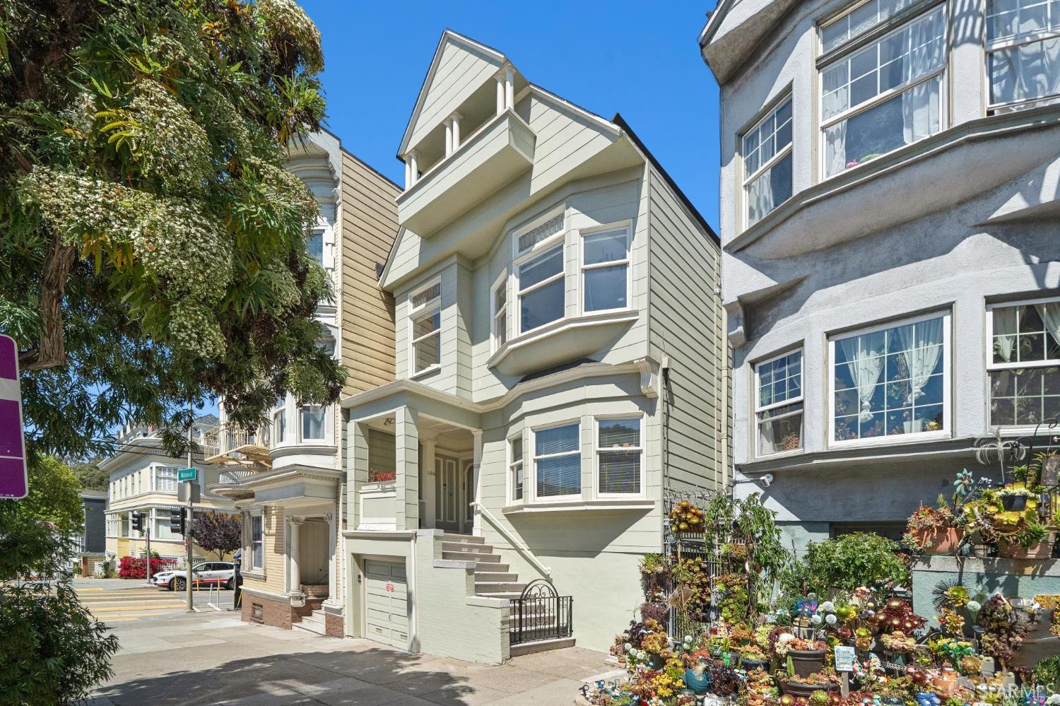1106 Masonic Avenue
