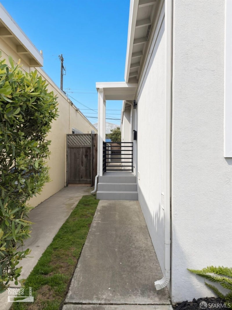 33 Carmel Avenue