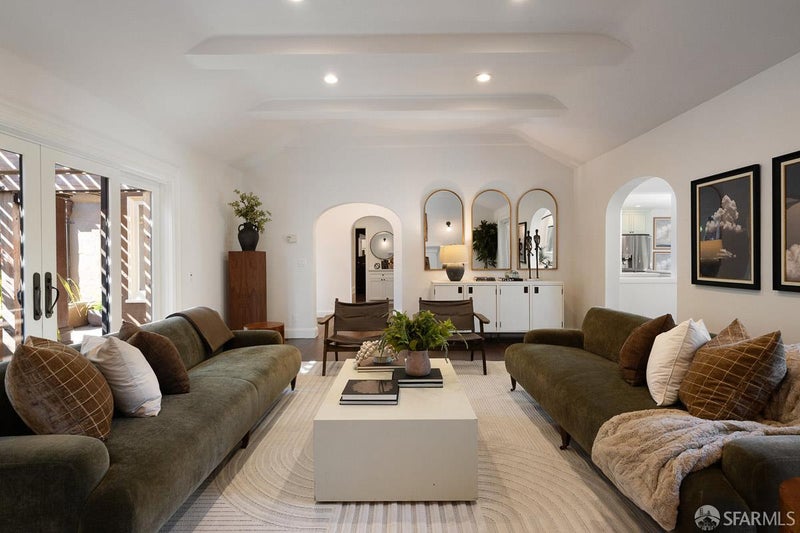 35 Ventura Avenue