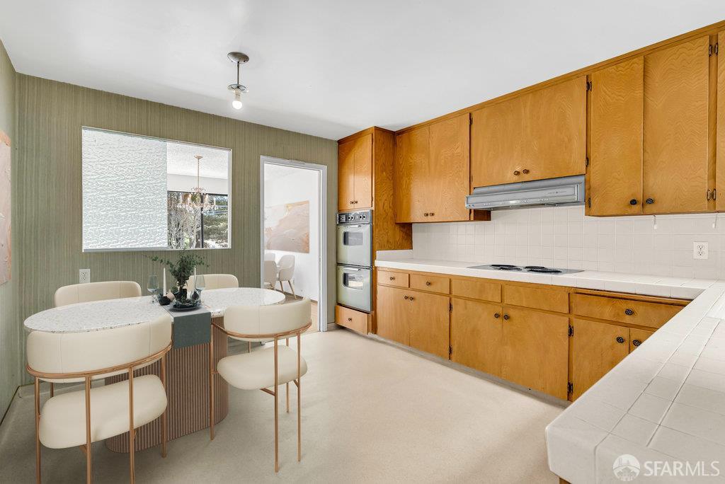 San Francisco, California 94134, United States, ,2 BathroomsBathrooms,Residential,Active,220474