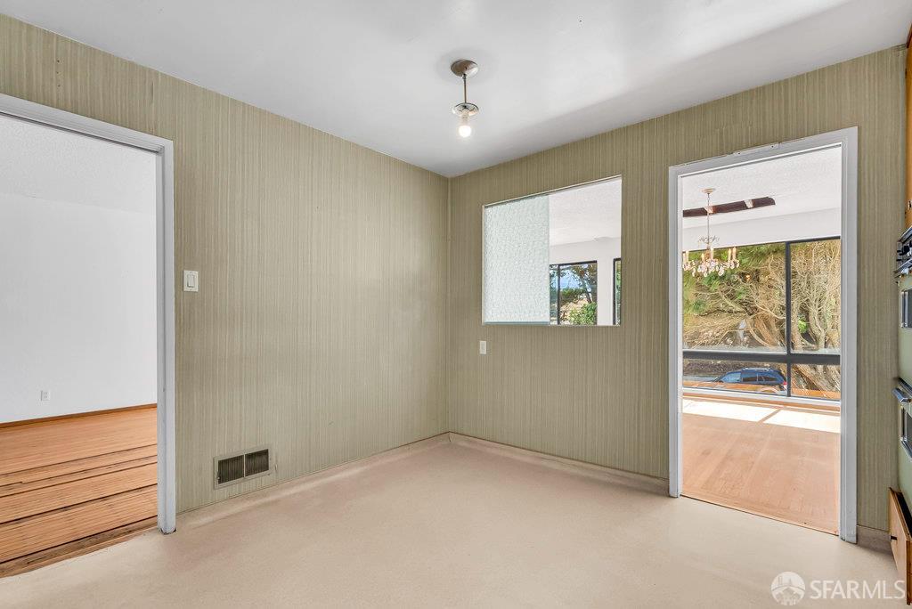 San Francisco, California 94134, United States, ,2 BathroomsBathrooms,Residential,Active,220474