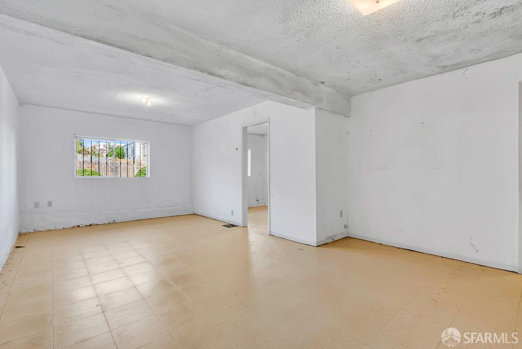 San Francisco, California 94134, United States, ,2 BathroomsBathrooms,Residential,Active,220474