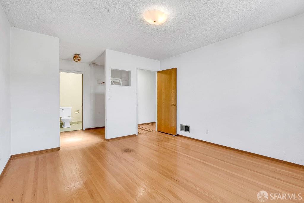 San Francisco, California 94134, United States, ,2 BathroomsBathrooms,Residential,Active,220474