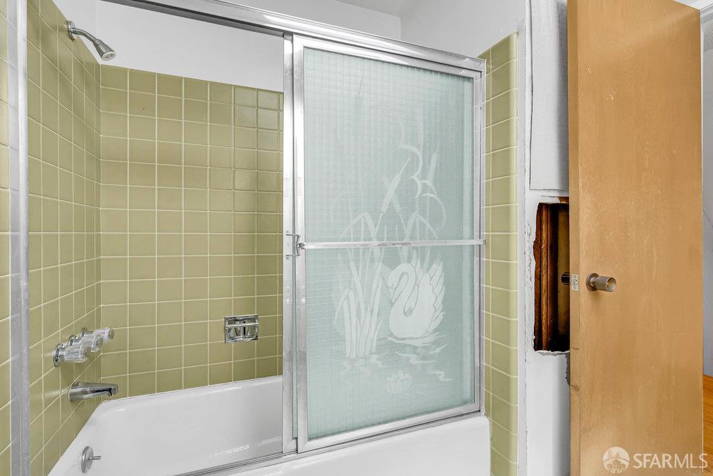 San Francisco, California 94134, United States, ,2 BathroomsBathrooms,Residential,Active,220474