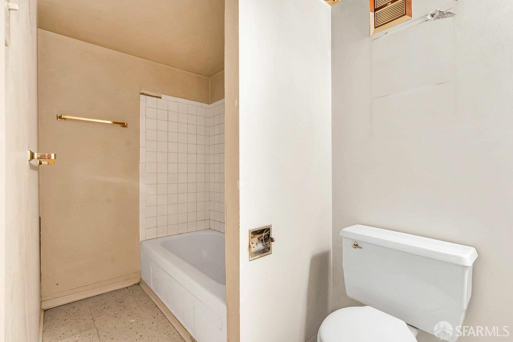 San Francisco, California 94134, United States, ,2 BathroomsBathrooms,Residential,Active,220474