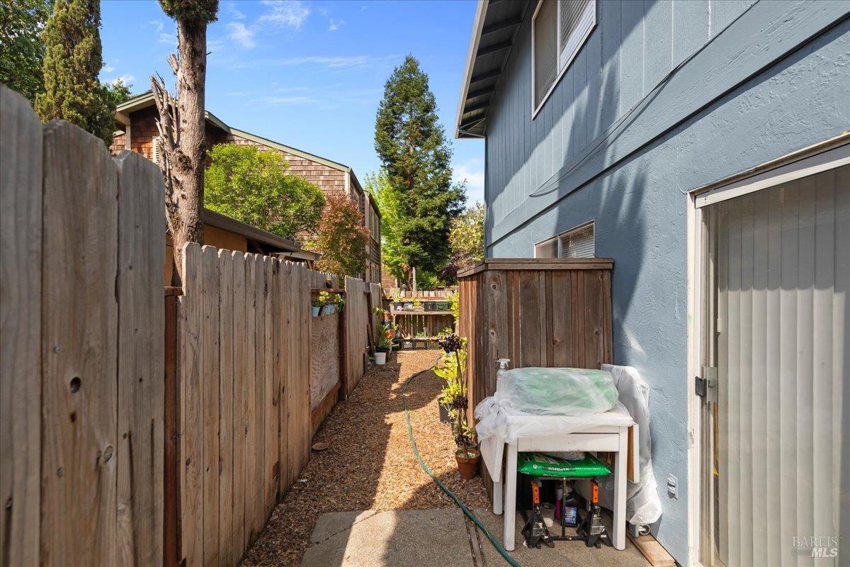 2379 Heidi Place