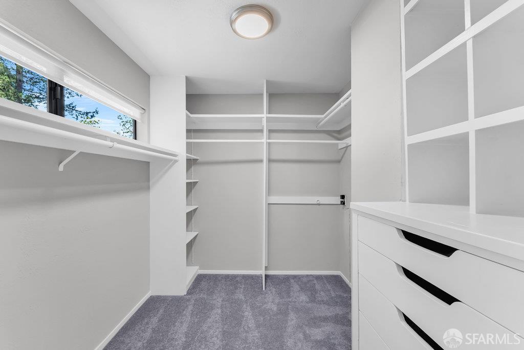 Orinda, California 94563, United States, 4 Bedrooms Bedrooms, ,4 BathroomsBathrooms,Residential,Active,168422