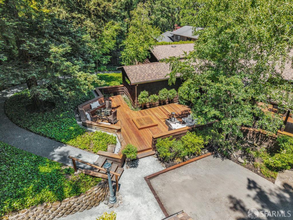 Orinda, California 94563, United States, 4 Bedrooms Bedrooms, ,4 BathroomsBathrooms,Residential,Active,168422