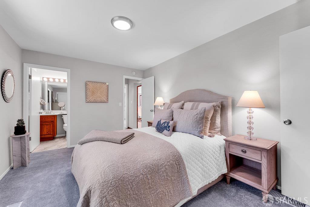 Orinda, California 94563, United States, 4 Bedrooms Bedrooms, ,4 BathroomsBathrooms,Residential,Active,168422