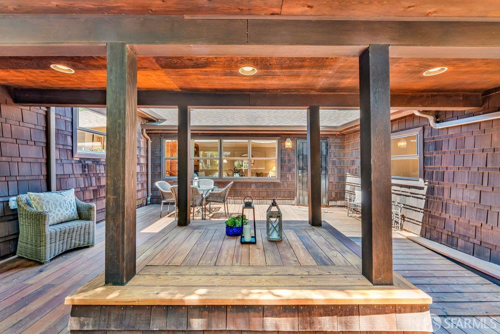 Orinda, California 94563, United States, 4 Bedrooms Bedrooms, ,4 BathroomsBathrooms,Residential,Active,168422