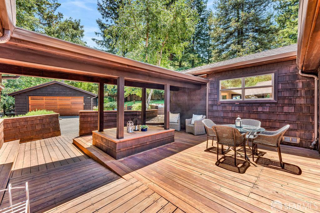 Orinda, California 94563, United States, 4 Bedrooms Bedrooms, ,4 BathroomsBathrooms,Residential,Active,168422