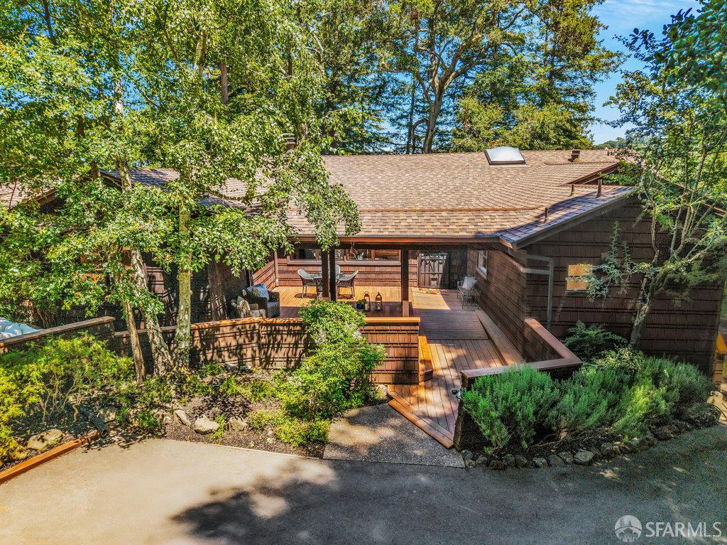 Orinda, California 94563, United States, 4 Bedrooms Bedrooms, ,4 BathroomsBathrooms,Residential,Active,168422