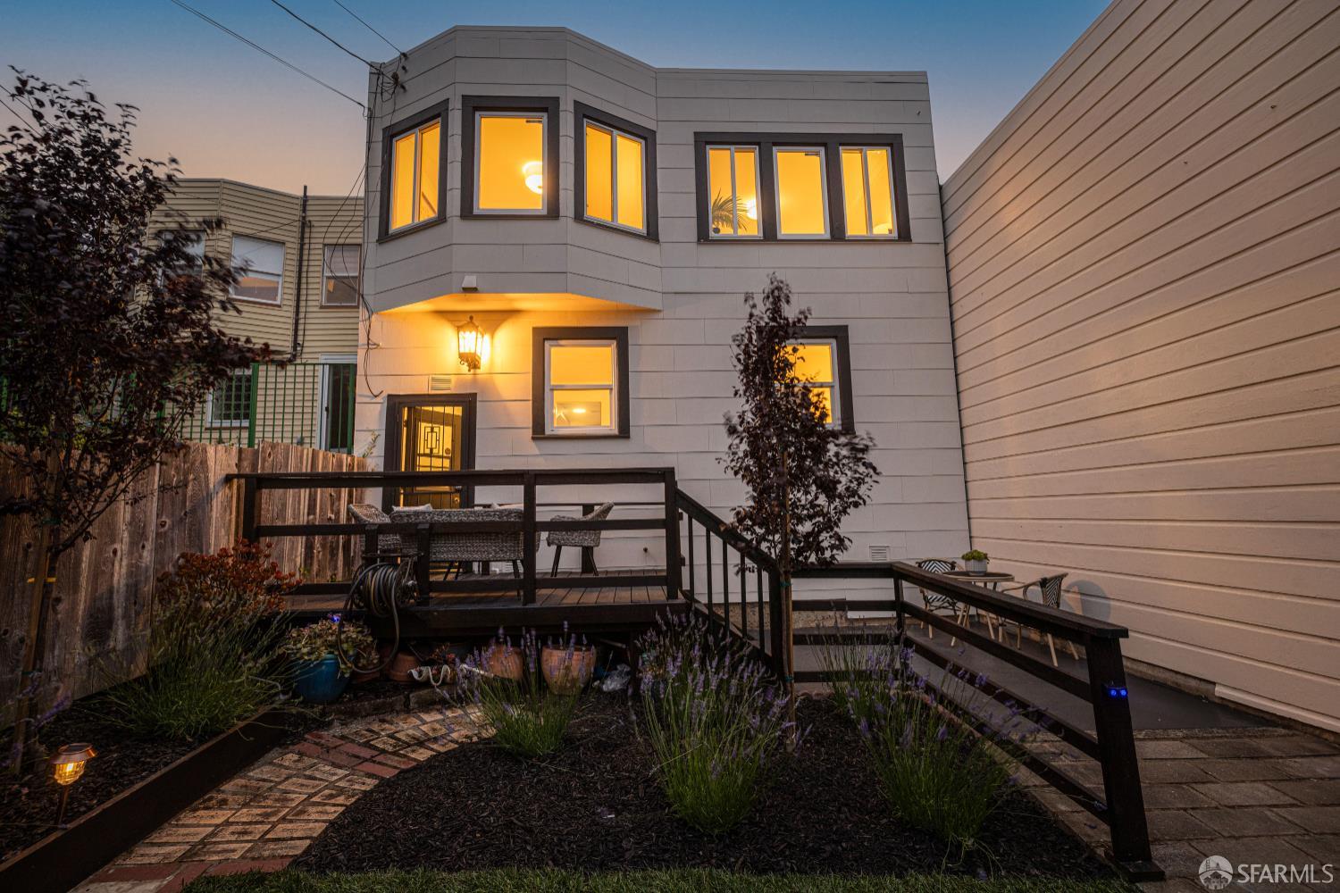 San Francisco, California 94127, United States, 3 Bedrooms Bedrooms, ,2 BathroomsBathrooms,Residential,Active,149869