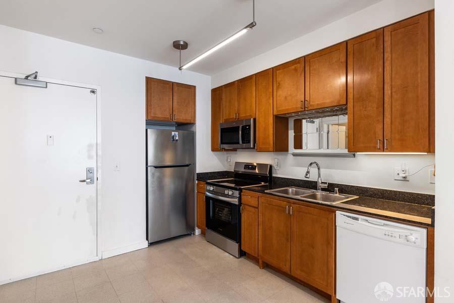888 7th Street 330