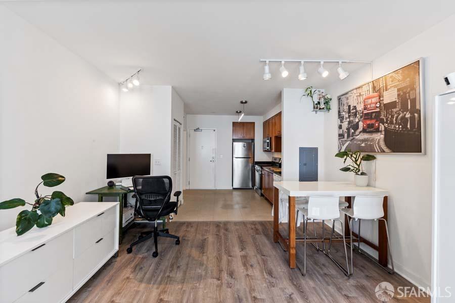 888 7th Street 330