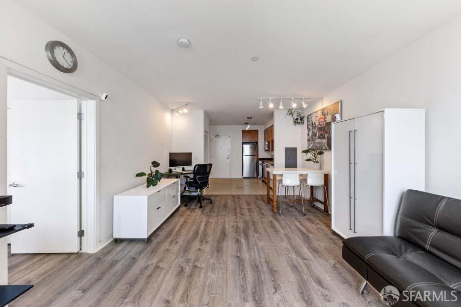 888 7th Street 330
