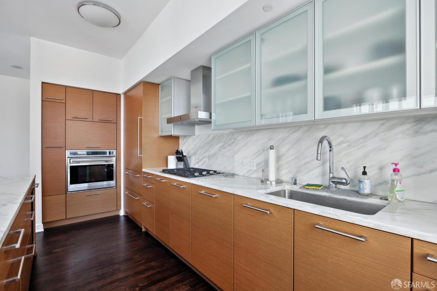 301 Mission Street 39A