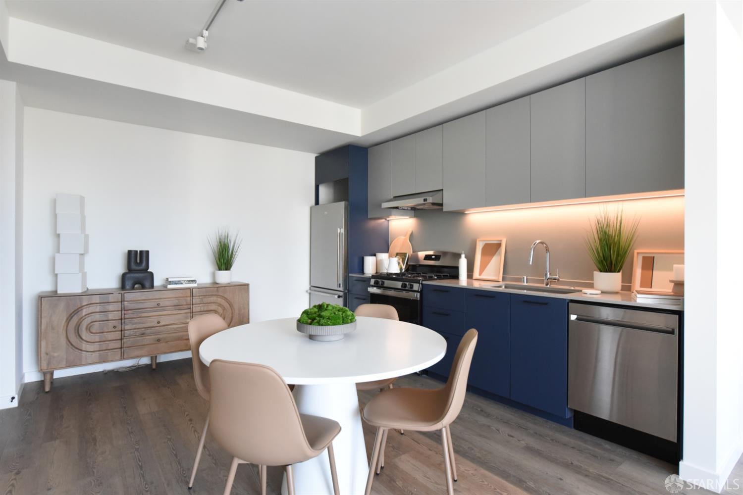 395 6th Street 305A