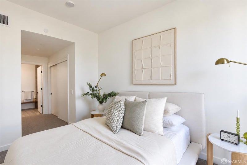 395 6th Street 305A