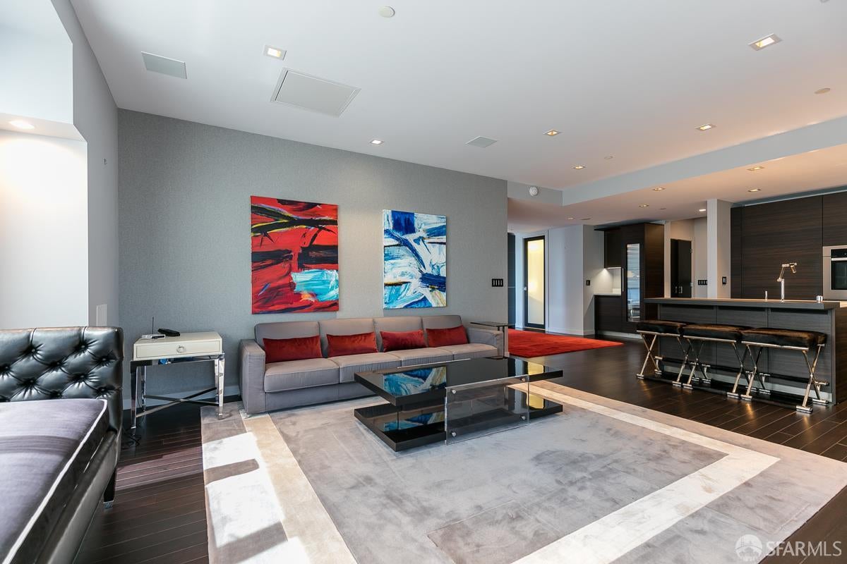 333 Bush Street 3903, San Francisco CA 94104