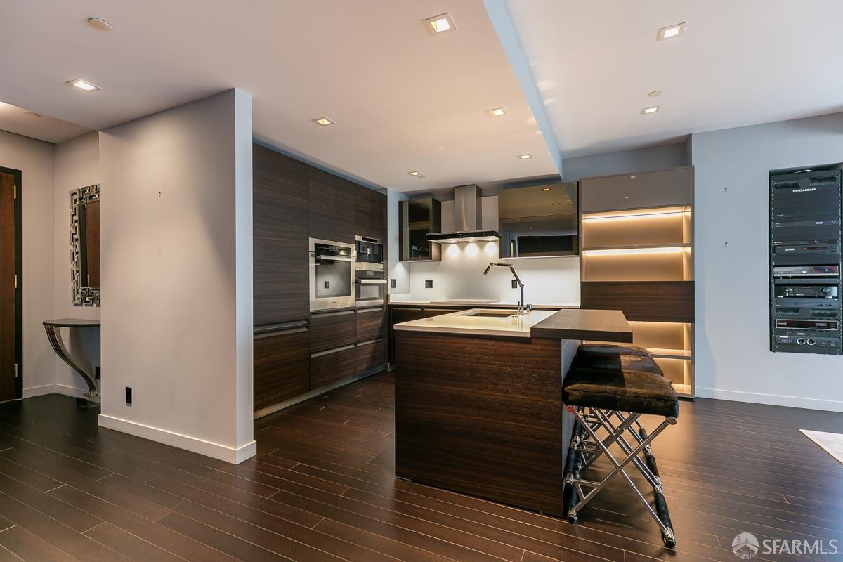 333 Bush Street 3903