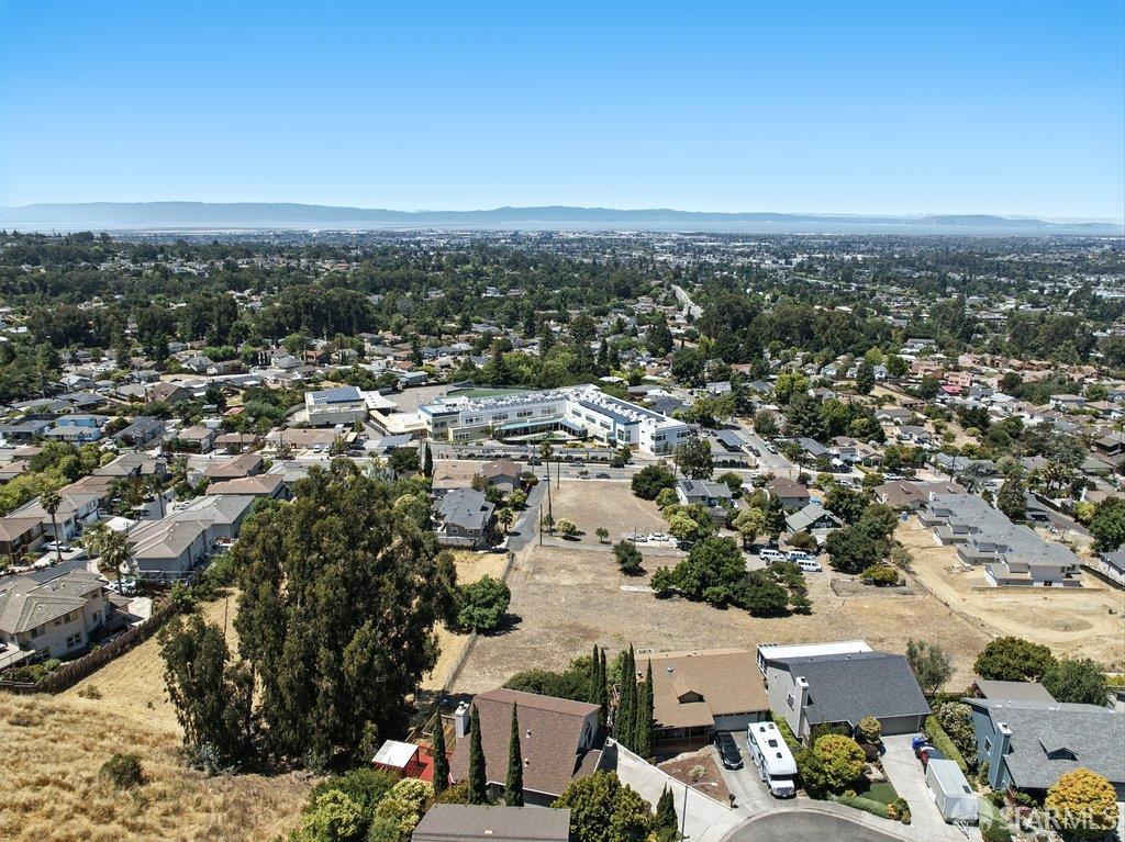 Hayward, California 94541, United States, 3 Bedrooms Bedrooms, ,3 BathroomsBathrooms,Residential,Active,170052