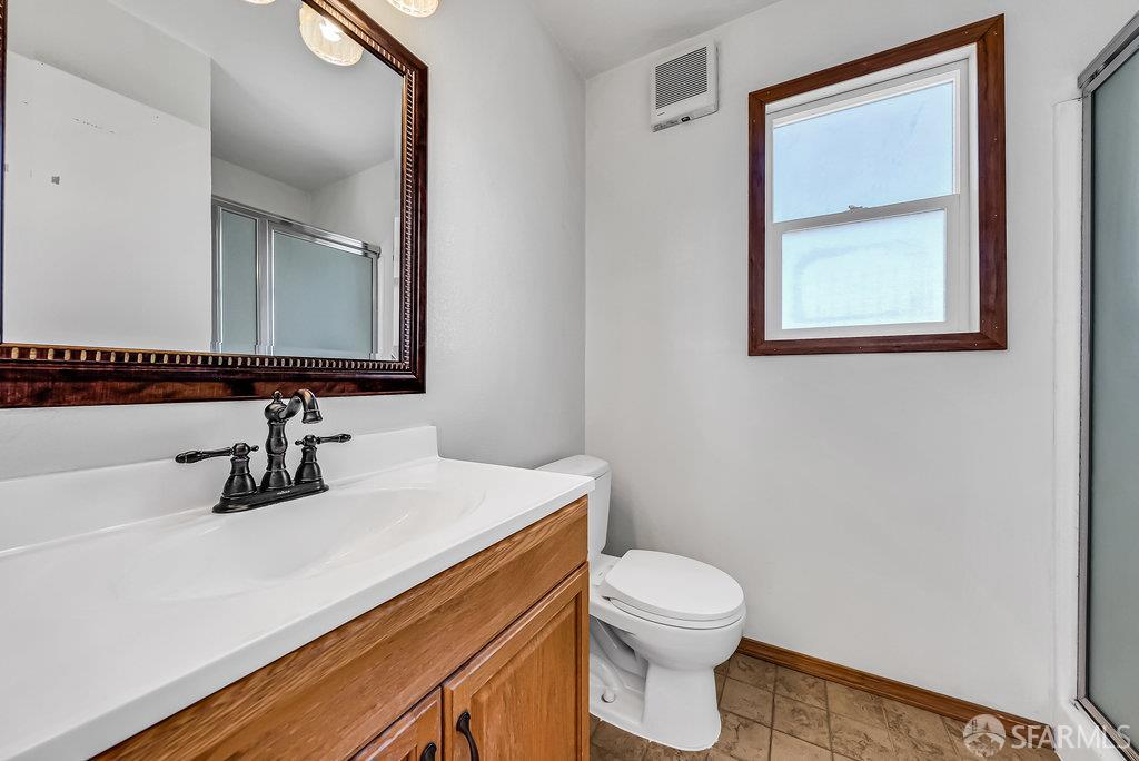 Hayward, California 94541, United States, 3 Bedrooms Bedrooms, ,3 BathroomsBathrooms,Residential,Active,170052