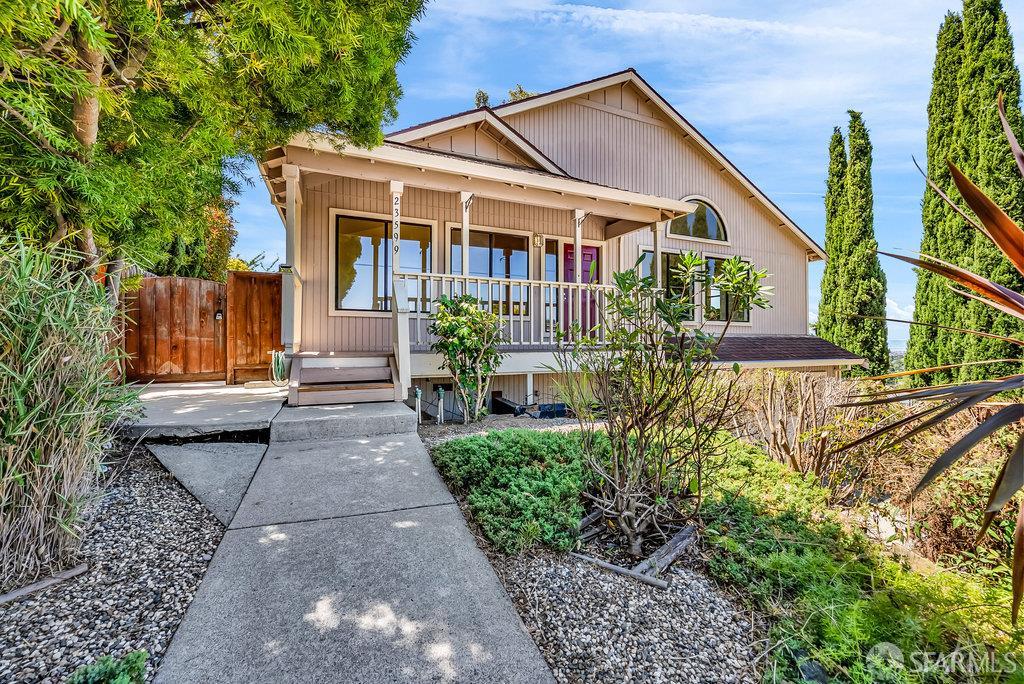 Hayward, California 94541, United States, 3 Bedrooms Bedrooms, ,3 BathroomsBathrooms,Residential,Active,170052