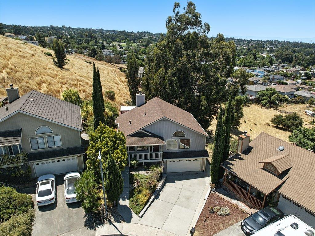 Hayward, California 94541, United States, 3 Bedrooms Bedrooms, ,3 BathroomsBathrooms,Residential,Active,170052