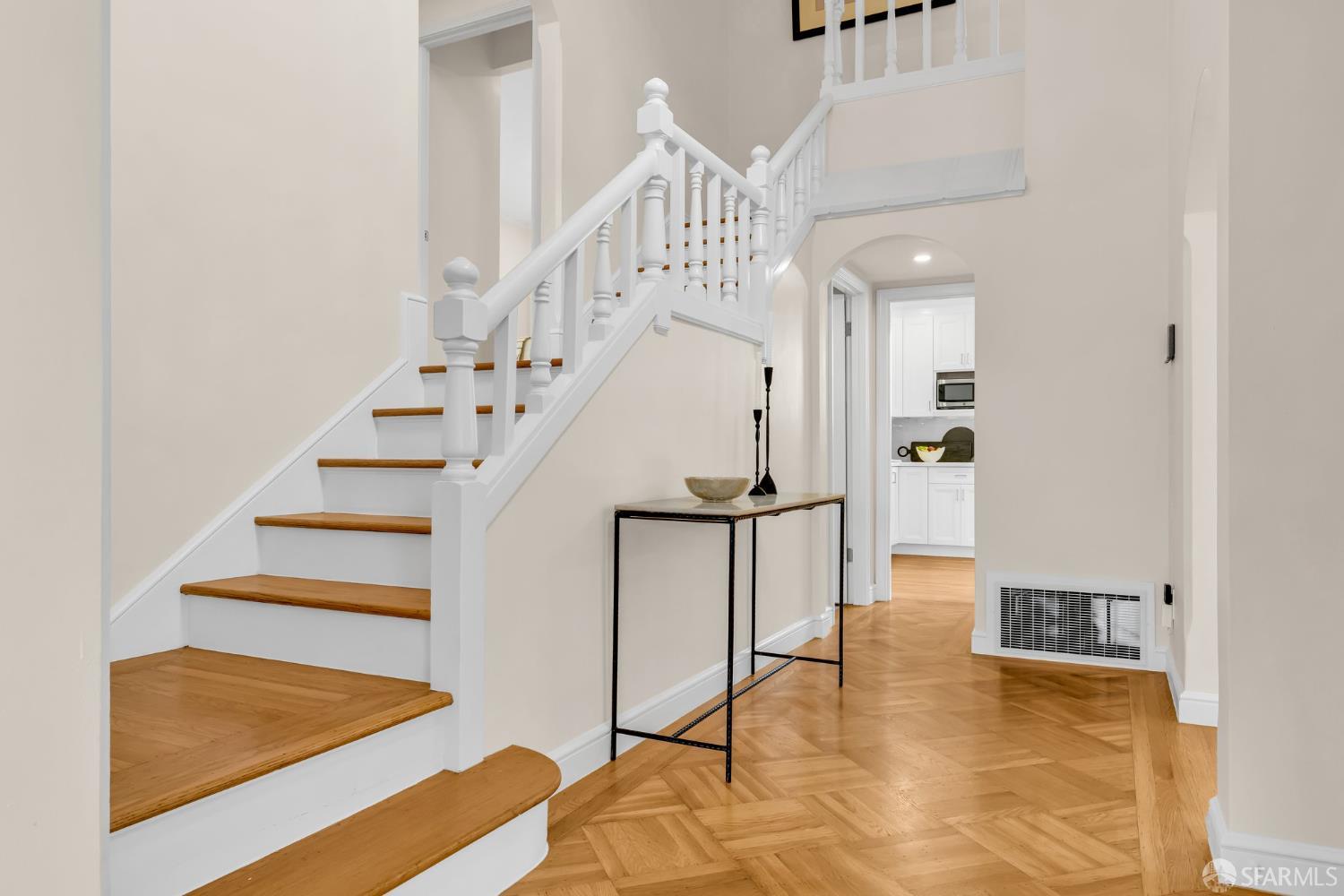 San Francisco, California 94132, United States, 4 Bedrooms Bedrooms, ,5 BathroomsBathrooms,Residential,Pending,130698