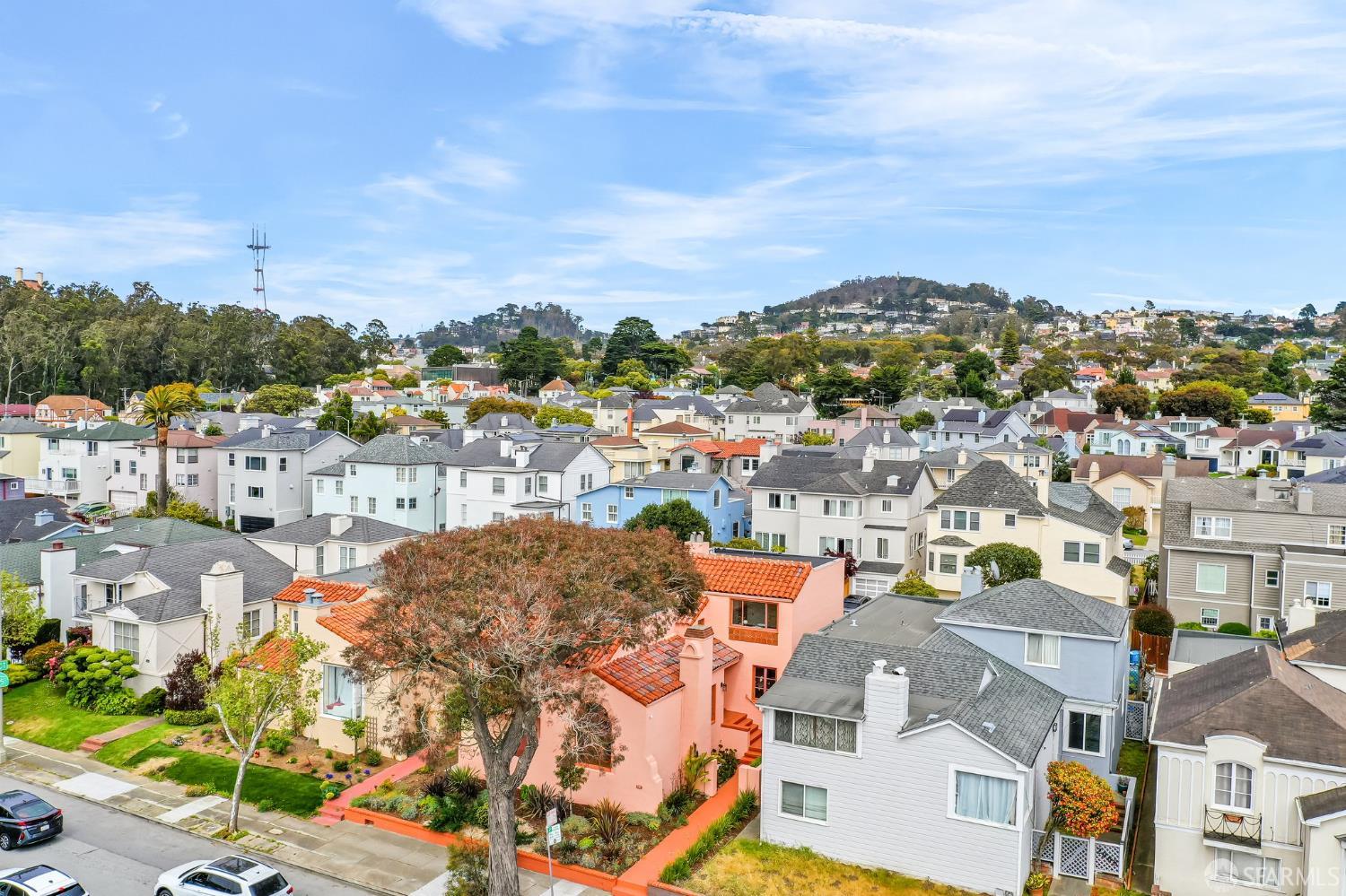 San Francisco, California 94132, United States, 4 Bedrooms Bedrooms, ,5 BathroomsBathrooms,Residential,Pending,130698