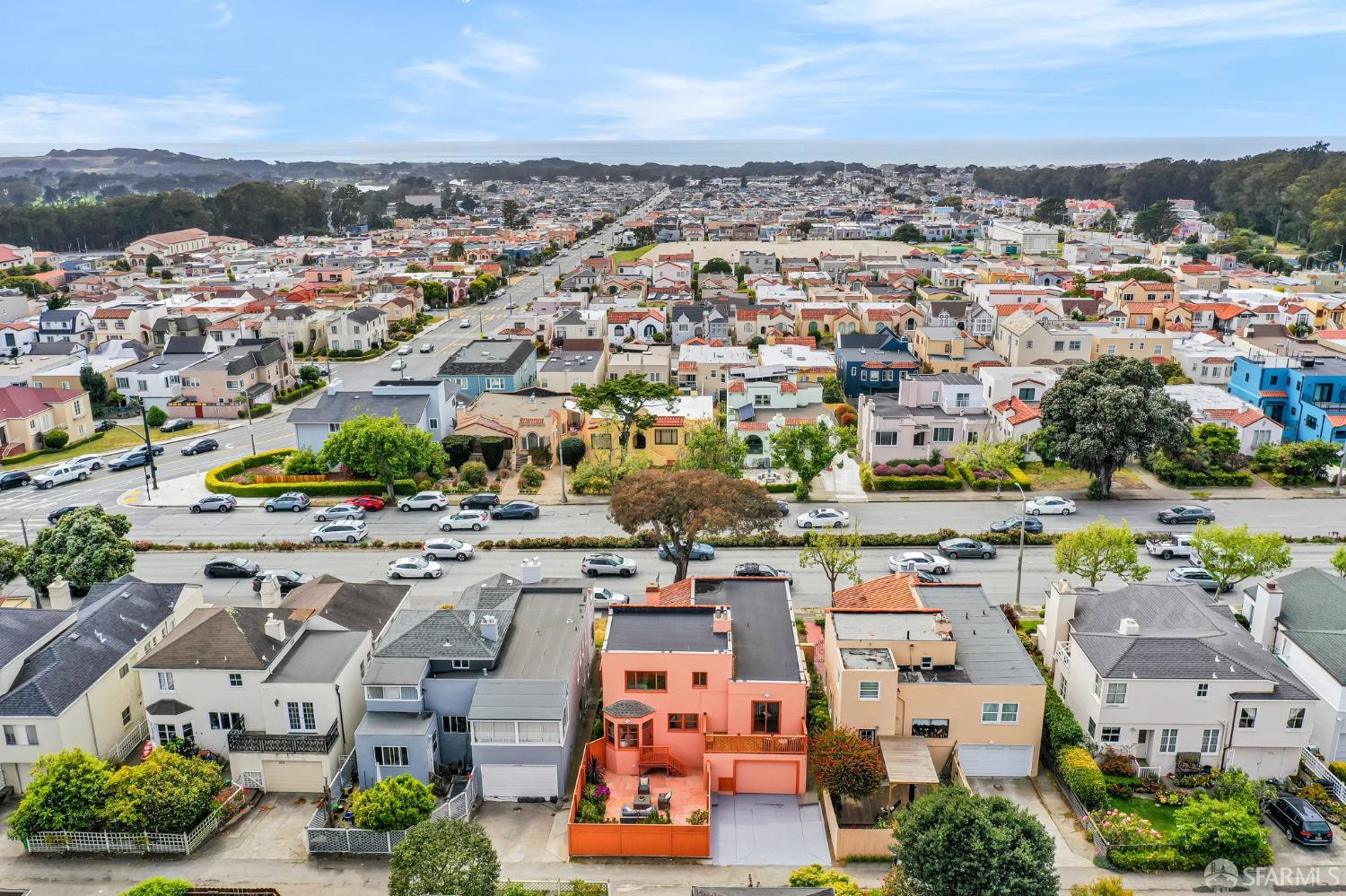 San Francisco, California 94132, United States, 4 Bedrooms Bedrooms, ,5 BathroomsBathrooms,Residential,Pending,130698