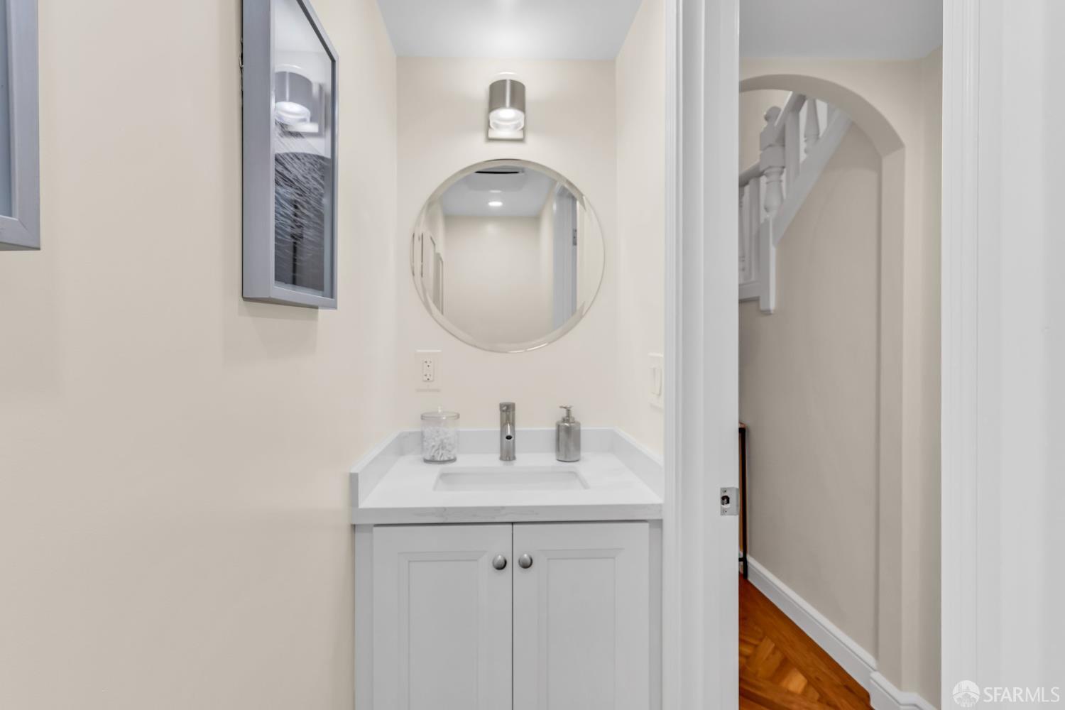 San Francisco, California 94132, United States, 4 Bedrooms Bedrooms, ,5 BathroomsBathrooms,Residential,Pending,130698