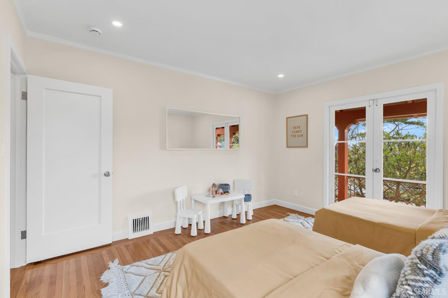 San Francisco, California 94132, United States, 4 Bedrooms Bedrooms, ,5 BathroomsBathrooms,Residential,Pending,130698