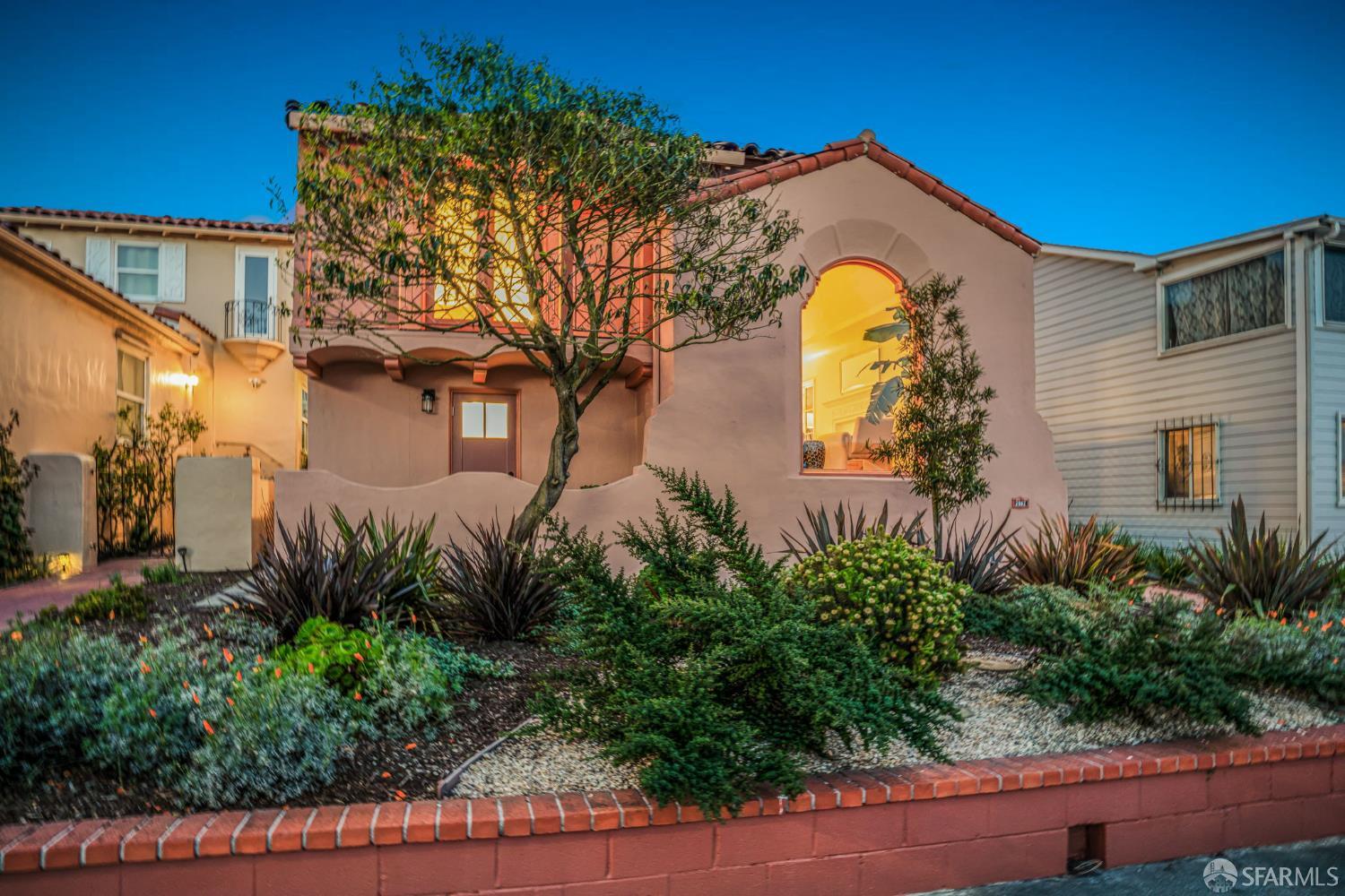 San Francisco, California 94132, United States, 4 Bedrooms Bedrooms, ,5 BathroomsBathrooms,Residential,Pending,130698