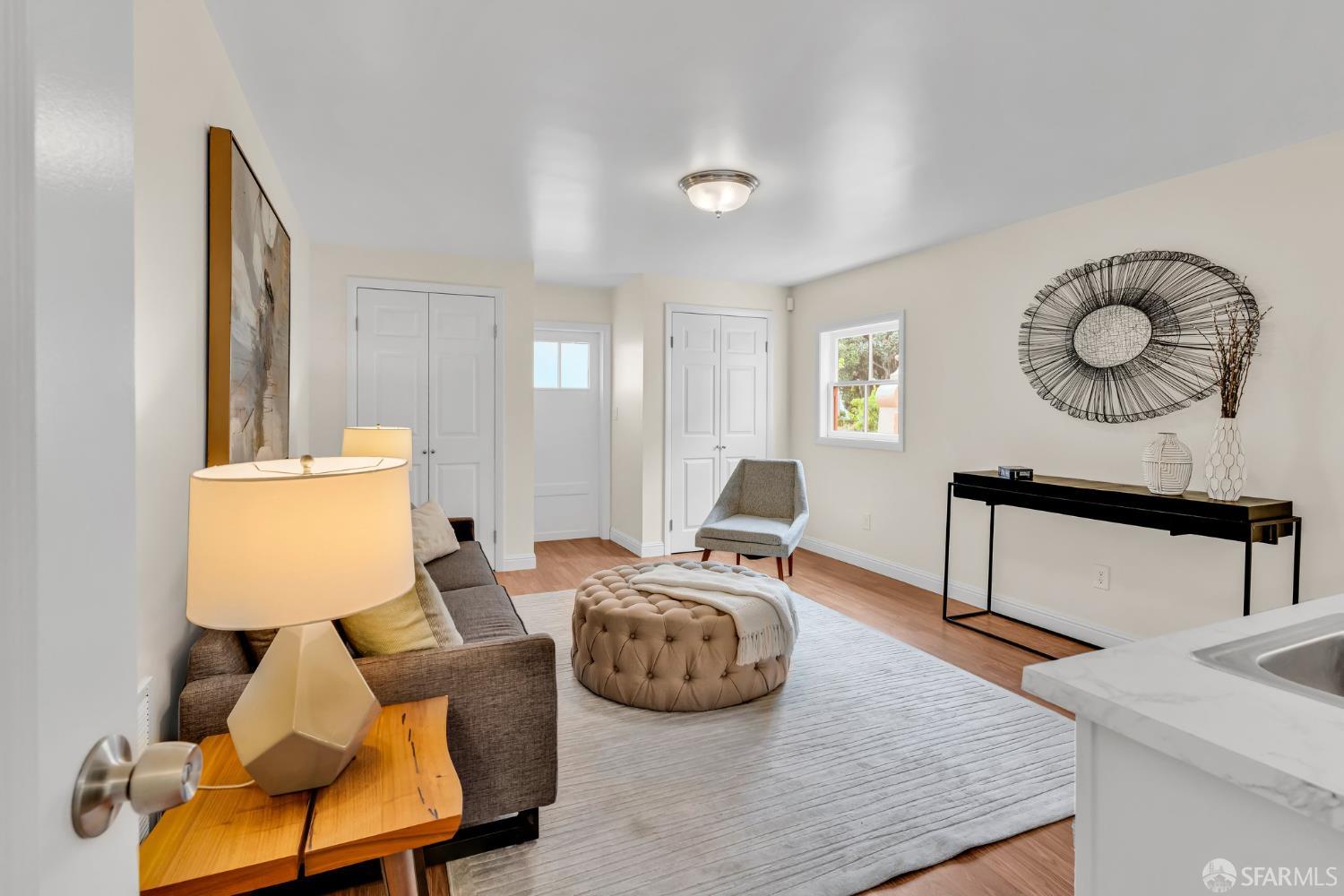 San Francisco, California 94132, United States, 4 Bedrooms Bedrooms, ,5 BathroomsBathrooms,Residential,Pending,130698