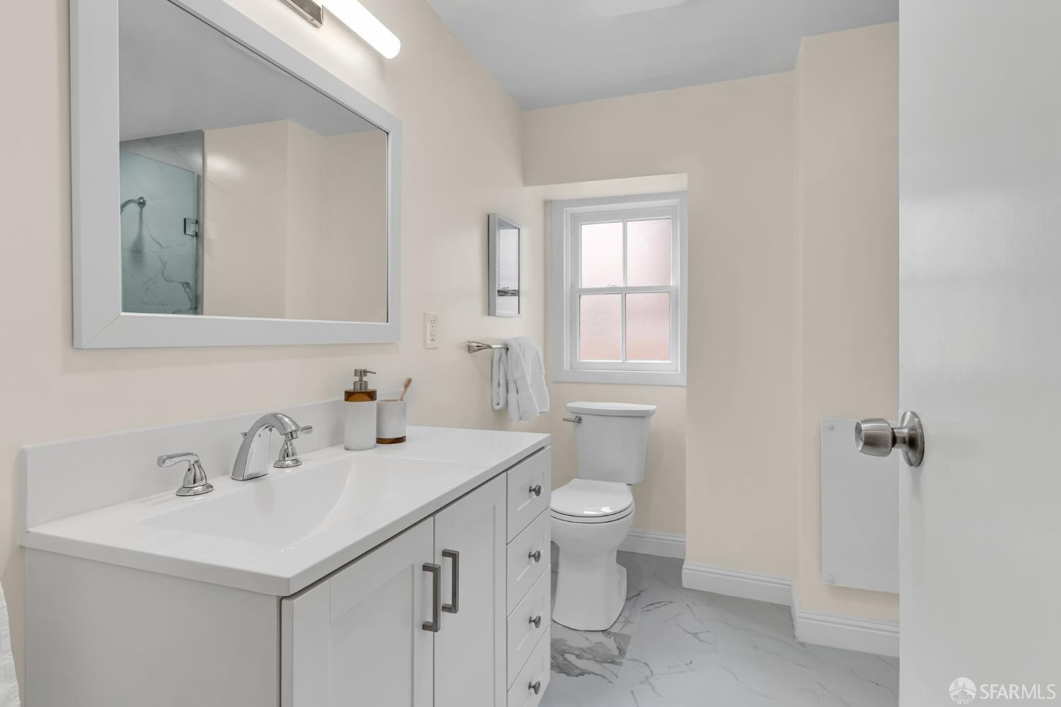 San Francisco, California 94132, United States, 4 Bedrooms Bedrooms, ,5 BathroomsBathrooms,Residential,Pending,130698