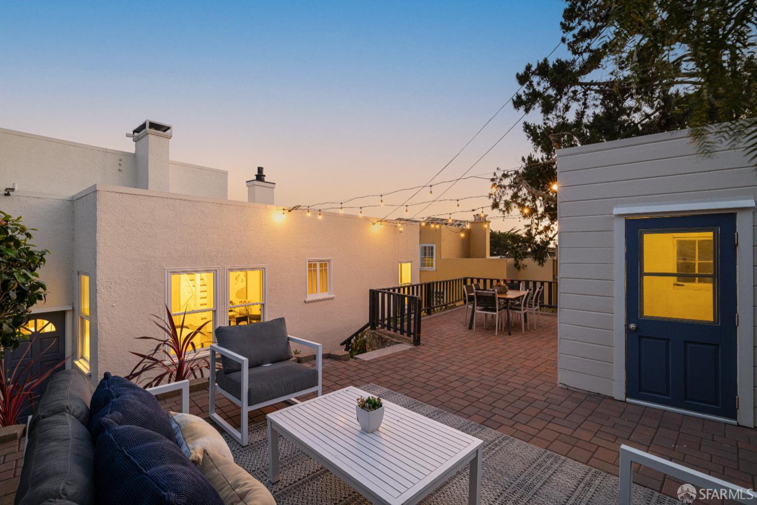 San Francisco, California 94127, United States, 3 Bedrooms Bedrooms, ,2 BathroomsBathrooms,Residential,Pending,145542