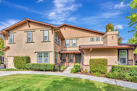 Photo of 29050 Tradewinds Lane, Hayward, CA 94545 (MLS # 425078675)