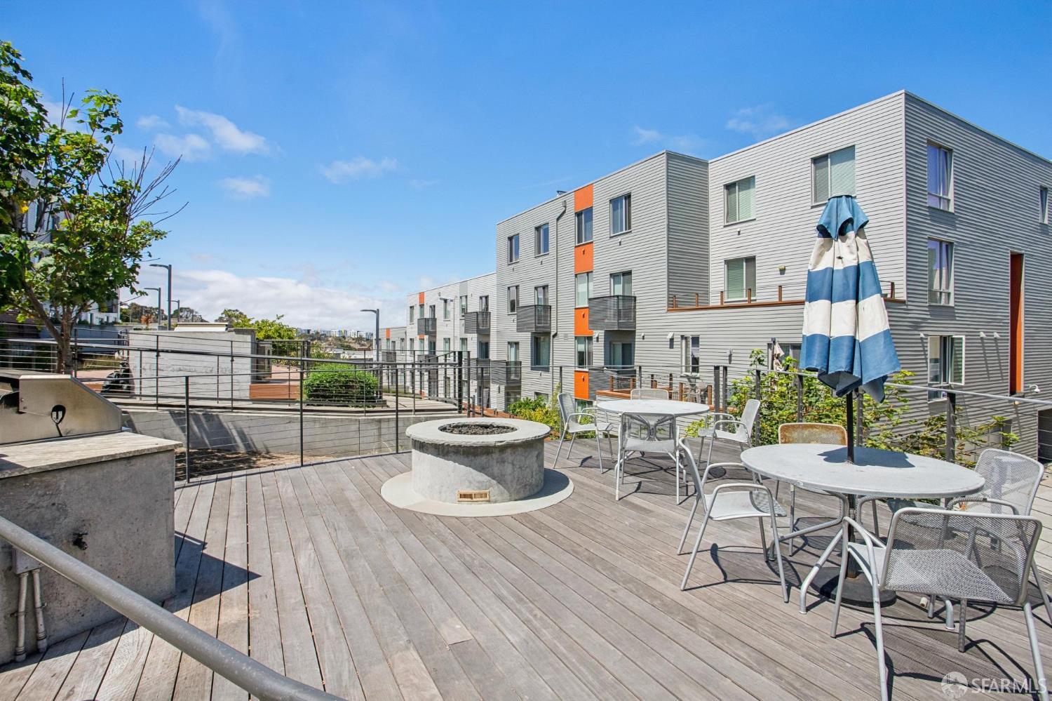 50 Jerrold Avenue 412