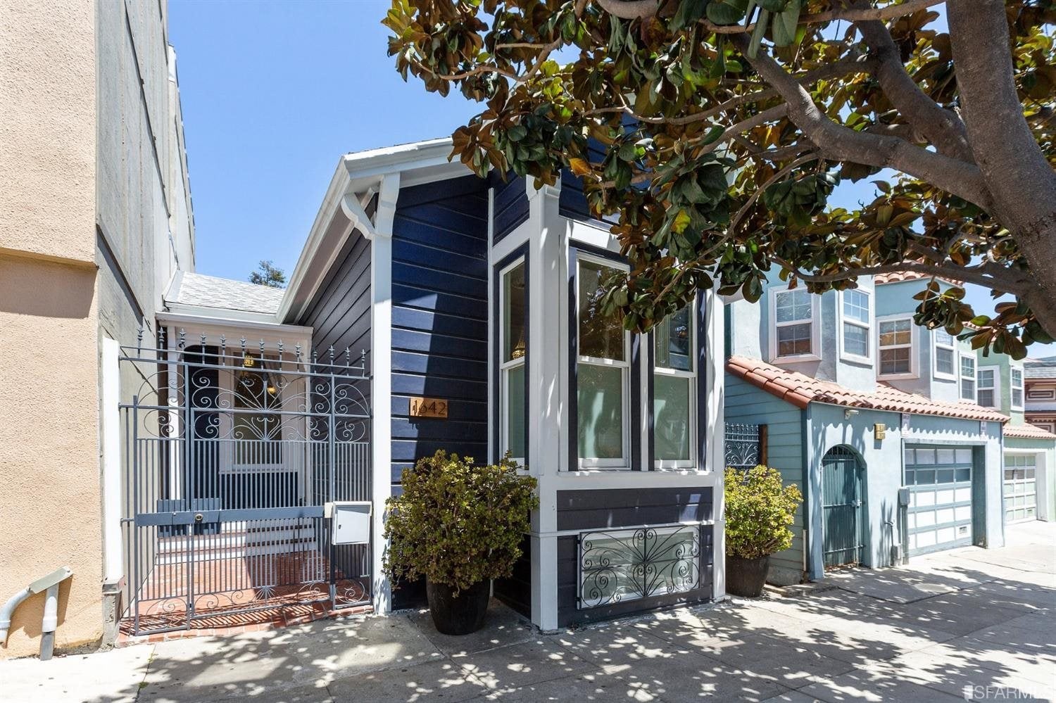 1642 Palou Avenue, San Francisco CA 94124